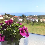 Hilltop 4 *